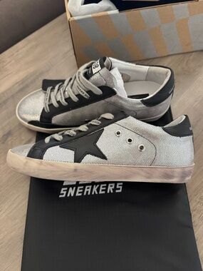 Golden Goose Super Star Women's Sneaker Silver Black White Brand New In Box GGDB